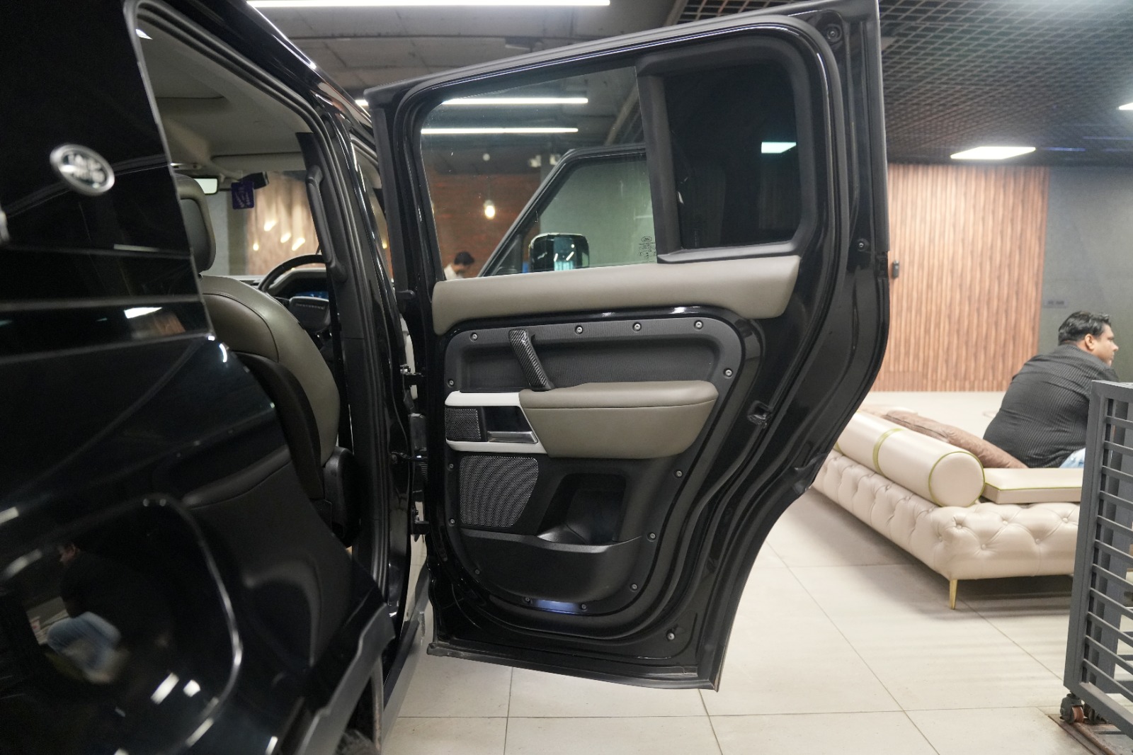 Used Land Rover Defender 110 P300 HSE Cars in Goa | Second-Hand Land ...