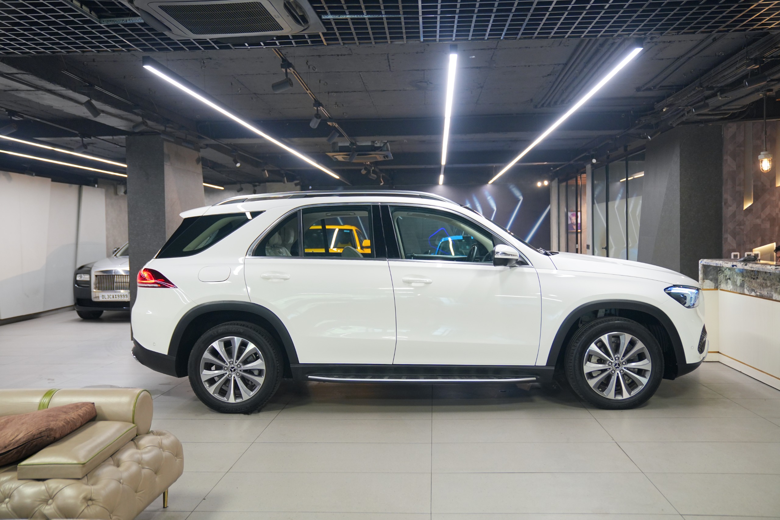 Used Mercedes-Benz GLE 300d 4-matic LWB Cars in Delhi | Second-Hand ...