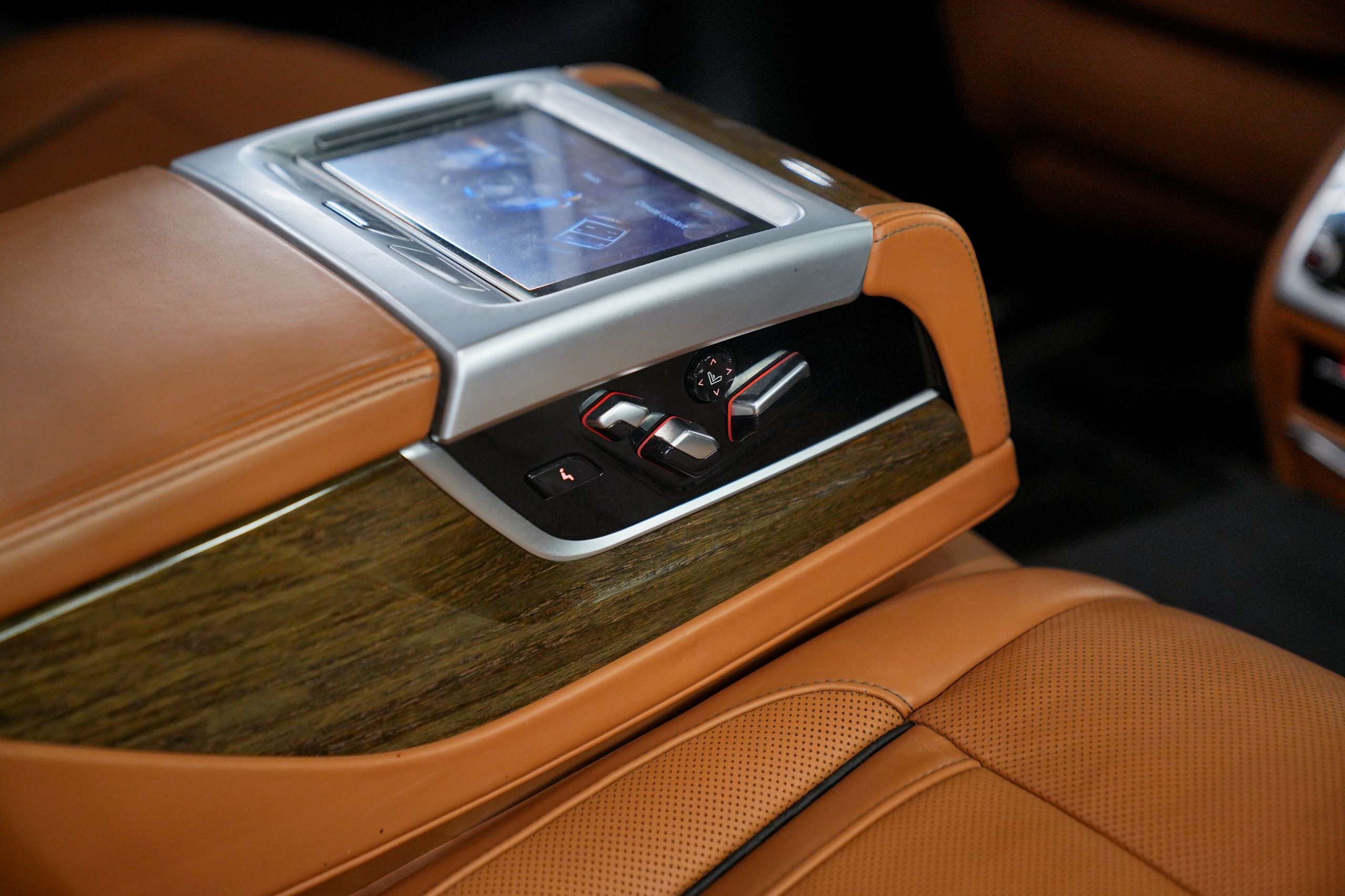 Signature Car Used BMW 7 Series 730Ld DPE Signature Cars in Haryana | Second-Hand BMW ...