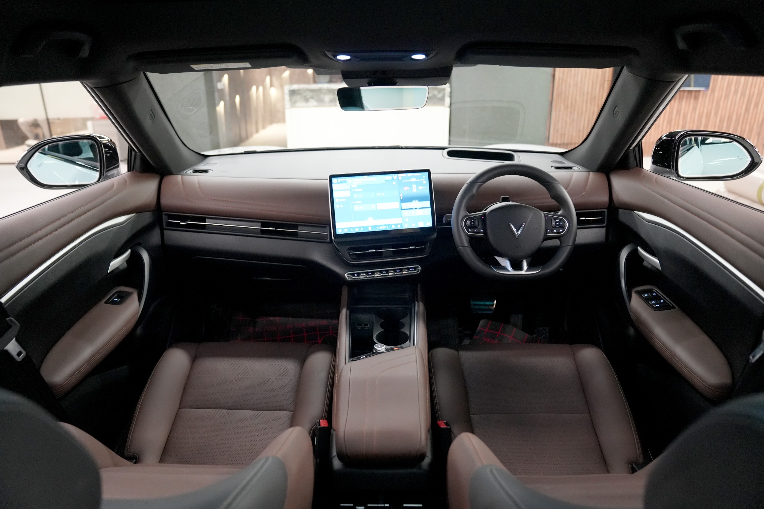 Used VinFast VF7 Sky Infinity Cars in Delhi | Second-Hand VinFast VF7 ...